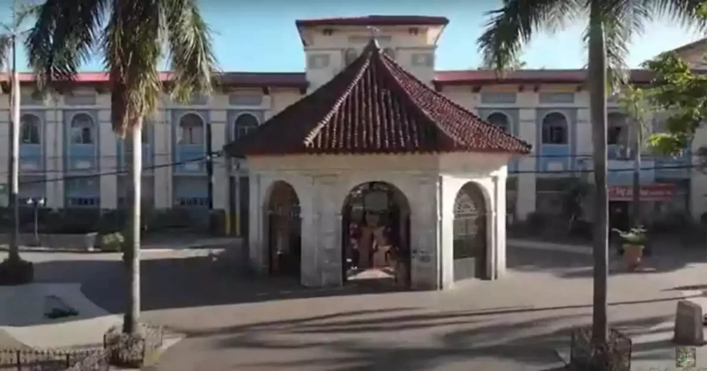 Magellans Cross in Cebu